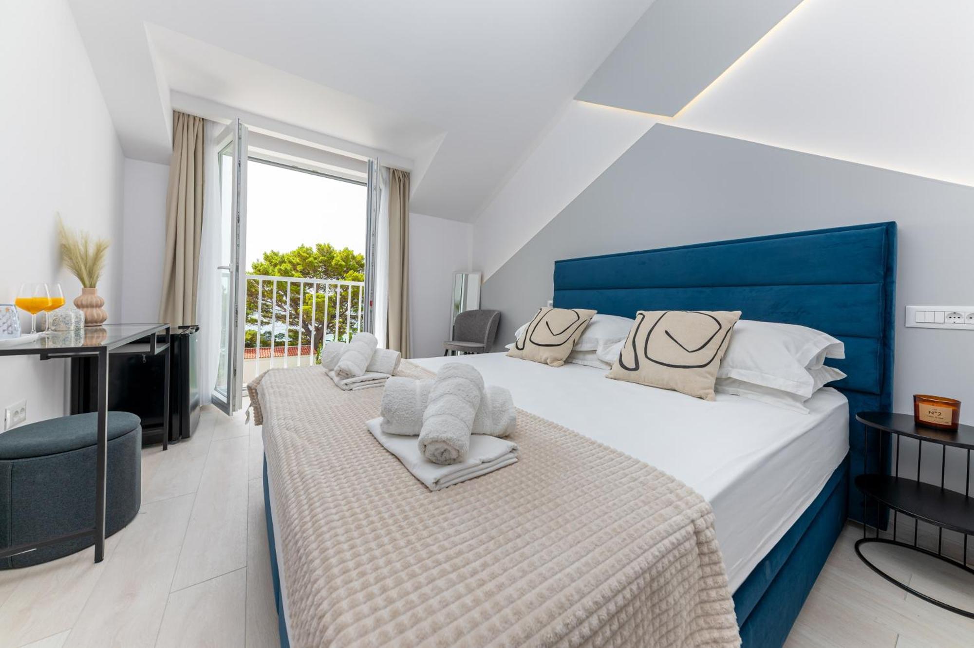 Aurora Beachfront Luxury Rooms&Suites Brela Eksteriør bilde